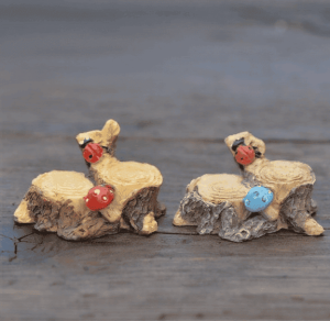 Indoor Succulent Mini Fairy Garden Stump Decoration Terrariums Fairy Garden Accessories Supplies Small Mushroom Ladybug Stub Stump Resin Stake Original Craftwork Pot Bonsai Micro Landscape Miniature Garden Plants Figurine