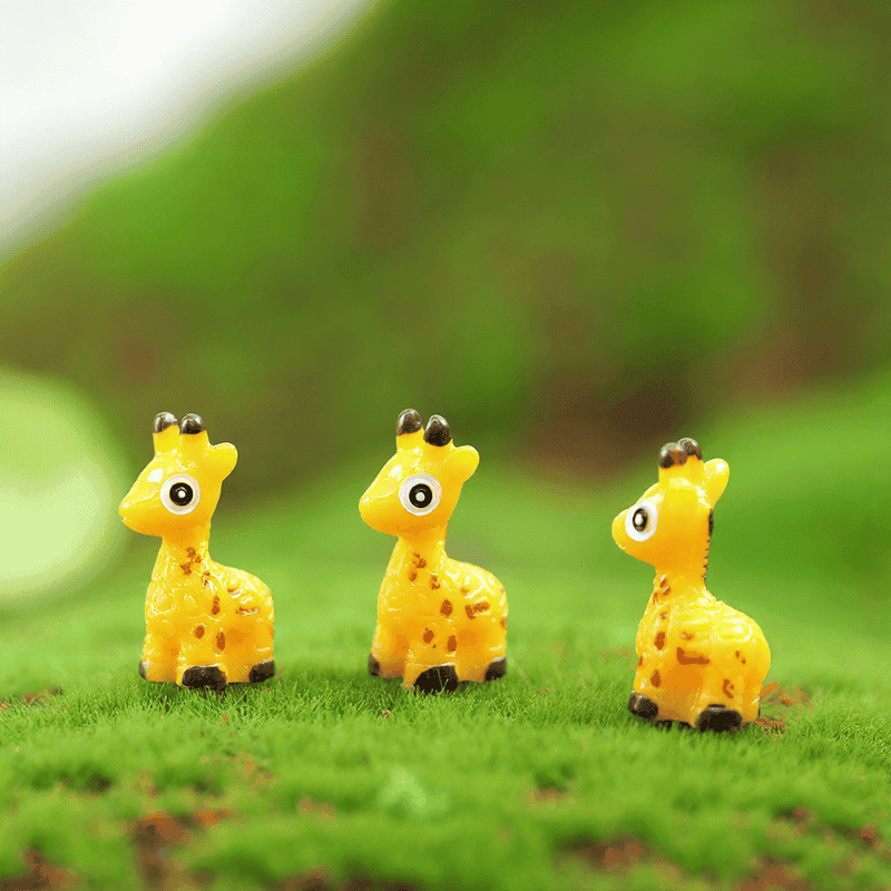 Resin Sika Deer Fairy Garden Figurine Mini Deer Ornament For Moss Micro Landscape Succulent Plants Miniature Garden Decor Fairy Garden Accessories