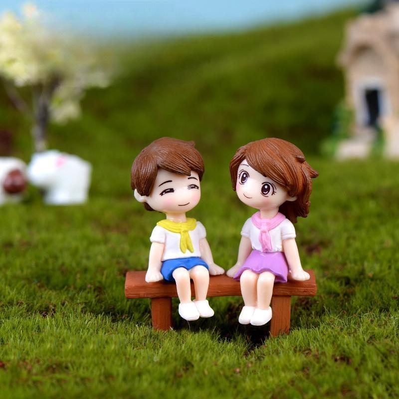 3Pcs/set DIY Mini Stool Couples Dolls Fairy Garden Miniatures Decor Dollhouse/Terrarium Action Figures Figurine Micro Landscape Photo from Fairy Garden Supplies 3Pcs/set Diy Mini Stool Couples Dolls Fairy Garden Miniatures Decor Dollhouse/terrarium Action Figures Figurine Micro Landscape Picture From Fairy Garden Supplies