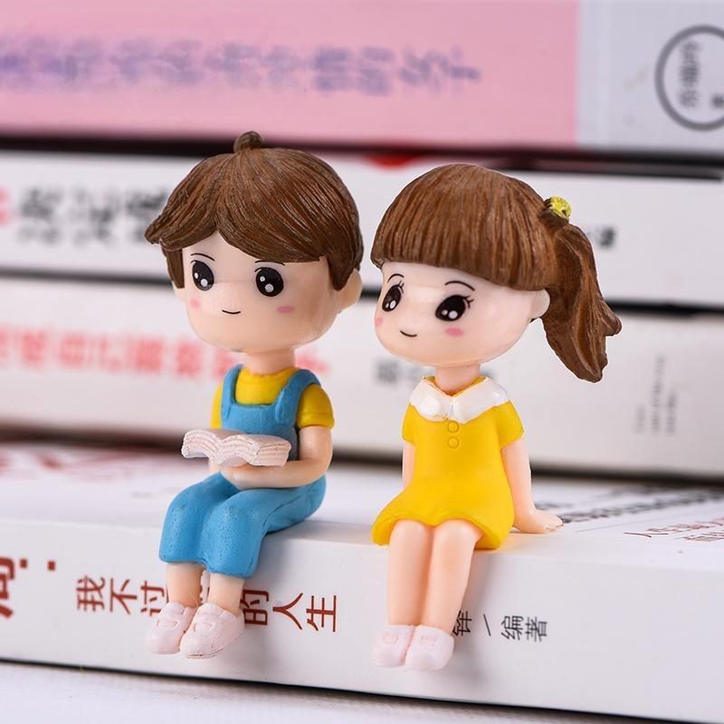 3pcs Couple Boy Girl Chair Lover figurine cartoon character fairy garden home miniature ornament desk decoration accessory Picture from Fairy Garden Supplies 3Pcs Couple Boy Girl Chair Lover Figurine Cartoon Character Fairy Garden Home Miniature Ornament Desk Decoration Accessory Picture From Fairy Garden Supplies