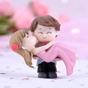 2 Pieces Bride Groom Wedding Gift Cute Marriage Couple Doll Sweet Ornament Small Statue Figurine Crafts Home Decoration Picture From Fairy Garden Supplies