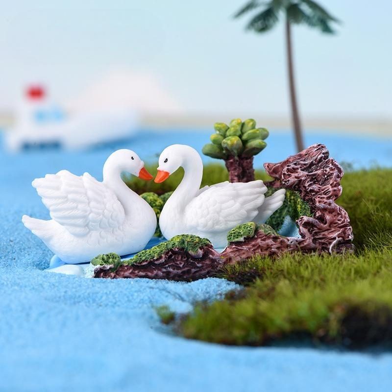 Moss Micro Landscape Resin Ornaments Animal Three-piece Set Piggy Rabbit Swan Spring Summer Autumn Winter Scenery Animal Accessories Image From Fairy Garden Supplies