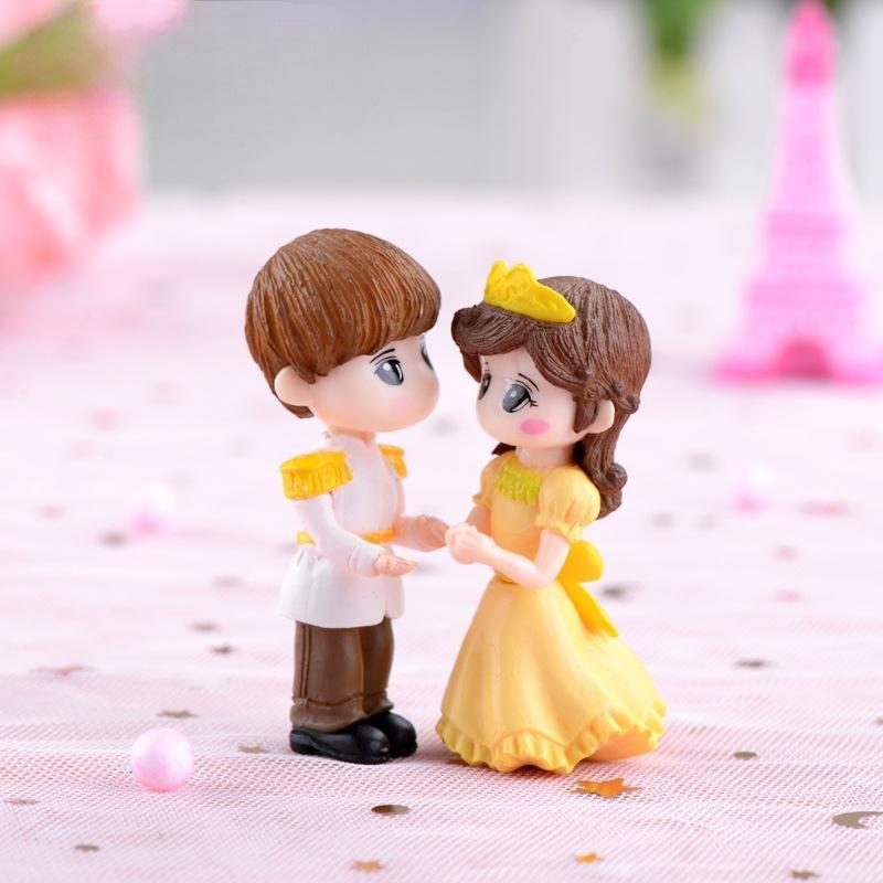 2pcs Wedding Prince Princess Lover figurine cartoon character fairy garden home miniature ornament desk decoration accessory Picture of Fairy Garden Supplies 2Pcs Wedding Prince Princess Lover Figurine Cartoon Character Fairy Garden Home Miniature Ornament Desk Decoration Accessory Picture From Fairy Garden Supplies