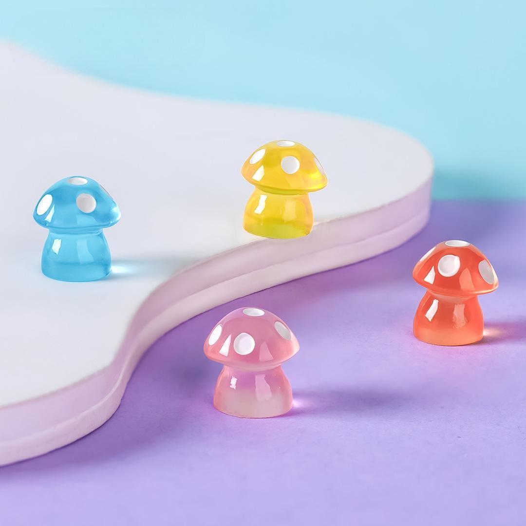 Glow In The Dark Mushroom And Fluorescent Moss Miniatures Cute Fairy Garden Accessories Micro Landscape Terrarium Decor Diy Mini Garden Ornaments Glow In The Dark Mushroom And Fluorescent Moss Miniatures Cute Fairy Garden Accessories Micro Landscape Terrarium Decor Diy Mini Garden Ornaments