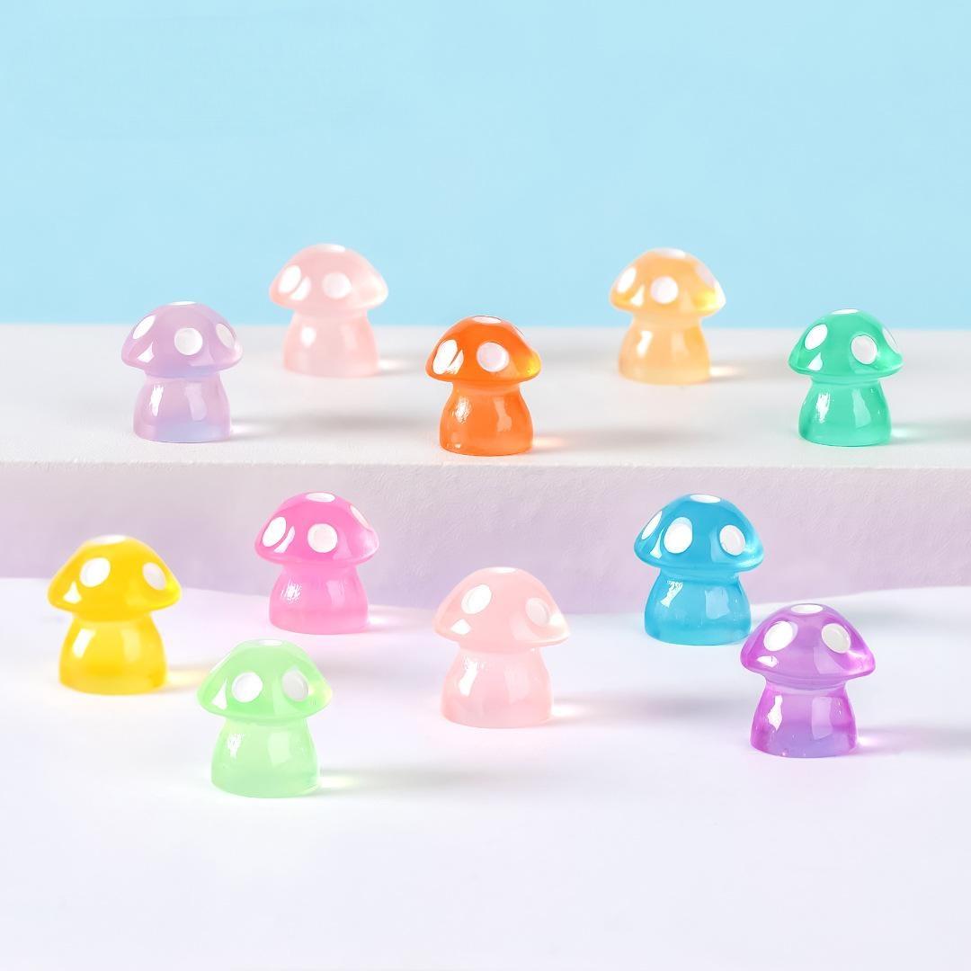 Glow In The Dark Mushroom And Fluorescent Moss Miniatures Cute Fairy Garden Accessories Micro Landscape Terrarium Decor Diy Mini Garden Ornaments Glow In The Dark Mushroom And Fluorescent Moss Miniatures Cute Fairy Garden Accessories Micro Landscape Terrarium Decor Diy Mini Garden Ornaments
