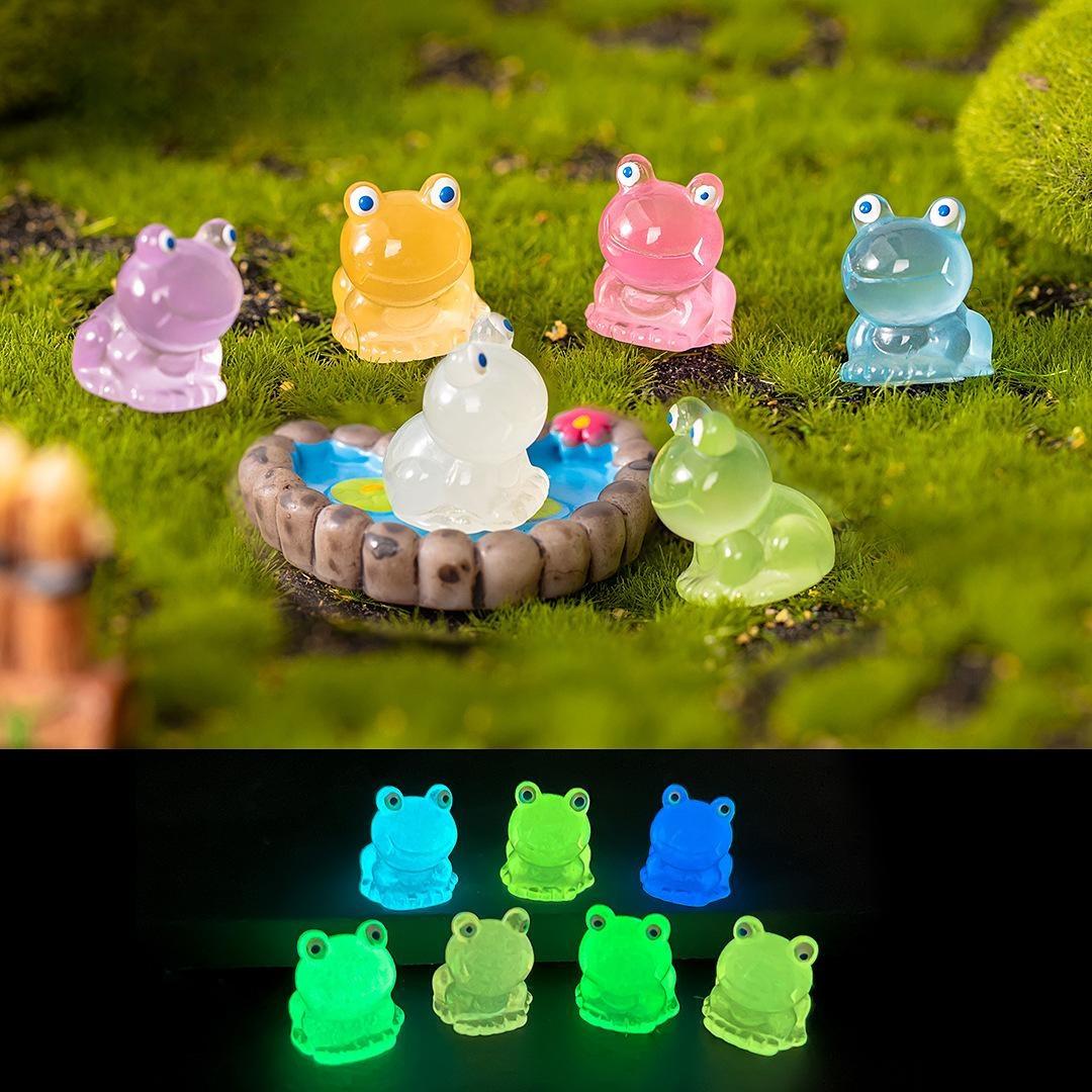 Colorful Glow-in-the-dark Frog Mini Figurines Resin Moss Terrarium Decor Ornaments Creative Mini Statues For Micro Landscape Tabletop Decor Colorful Glow-in-the-dark Frog Mini Figurines Resin Moss Terrarium Decor Ornaments Creative Mini Statues For Micro Landscape Tabletop Decor