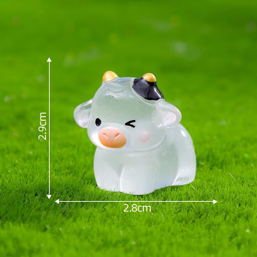 Cute Glow-in-the-dark Cow Resin Mini Figurines Diy Gardening Landscape Accessories For Moss Terrarium Micro Landscape Tiny Tabletop Mini Ornaments Cute Glow-in-the-dark Cow Resin Mini Figurines Diy Gardening Landscape Accessories For Moss Terrarium Micro Landscape Tiny Tabletop Mini Ornaments